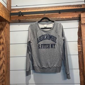 Abercrombie & fitch large lightweight crew neck sweatshirt euc